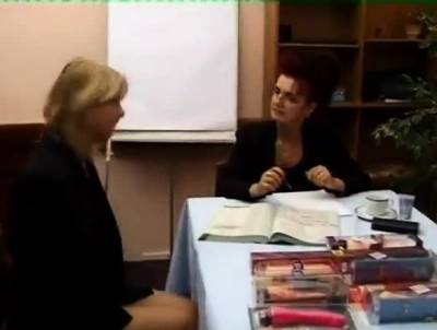 mature amateurs have lunch then fuck their toys - nvdvid.com