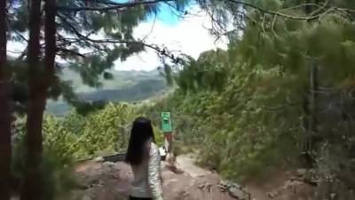 A Blowjob In Middle Of Wait - hclips.com