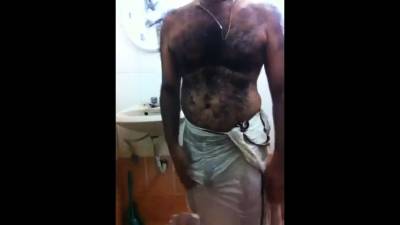 Str8 indian daddy shower time - drtuber.com - India