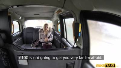 Sexy Arse MILF in Knee High Boots - porntry.com