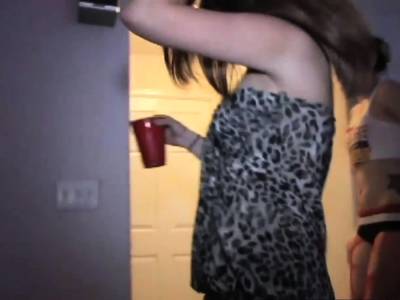 Lesbo pussy toyed - icpvid.com