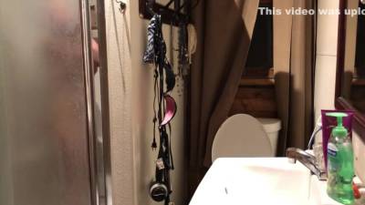 My Sister 19 Naked In Front On The Mirror - hclips.com