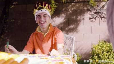 Nina Elle - Alex D - Mommy Issues - Part 1 - porntry.com