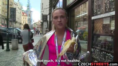 Prague Marathon Pick-up - hclips.com