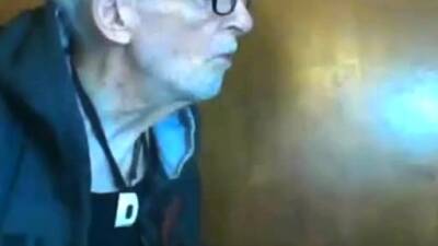 Bert masturbates - icpvid.com