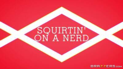Rhiannon Ryder - Squirtin' On A Nerd - porntry.com