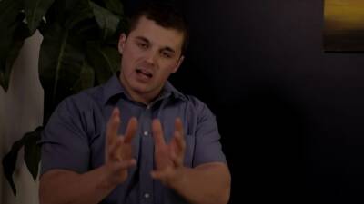 Smooth amateur hunk masturbates in solo - nvdvid.com