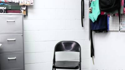 Blonde stole and sucked cops big dick - icpvid.com