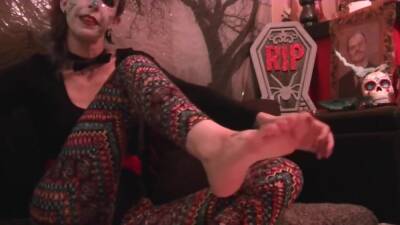 On The 24th Day Of Halloween Sugar Skull - hclips.com