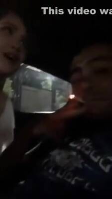 Turkish Teen Gives Handjob In The Car - hclips.com - Turkey