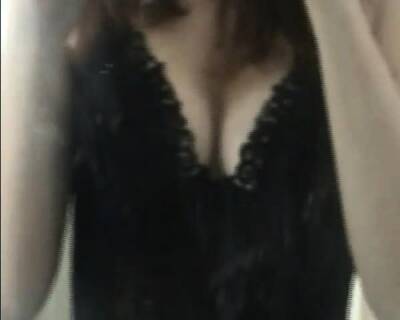 uk girl finger :) - nvdvid.com - Britain