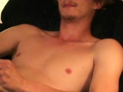 Amateur Cobra Jacking Off - nvdvid.com