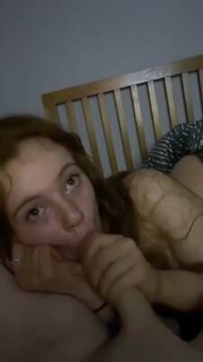 Sucking Off Boyfriend Watching Some Netlfix - hclips.com