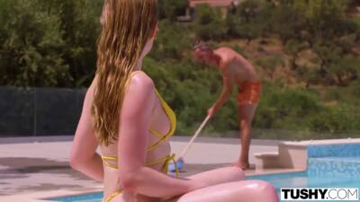 Angelina Robihood - Is It Hot Out Here, Or Is It Just Angelina? - upornia.com