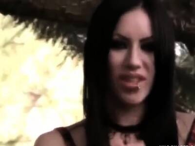 Hot Goth Schoolgirl Fingering - nvdvid.com