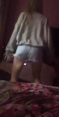 Cute Blonde Teen Dancing In Shorts - hclips.com