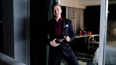 Small tits teen and bffs fucking one guy in a hotel room - icpvid.com