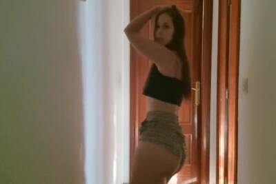 Tecno Dance Hort Girl - hclips.com