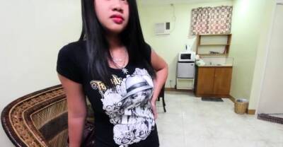 Teen bitch with wonderful tits hooked up by a slutty guy - nvdvid.com - Thailand