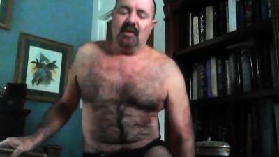Nasty Hairy Daddy Jacks into a condom - nvdvid.com