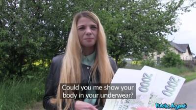 Sexy Bella Fucked Outdoors - hclips.com