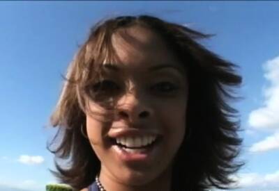 Dissolute brunette maid Jemeni blows well - icpvid.com