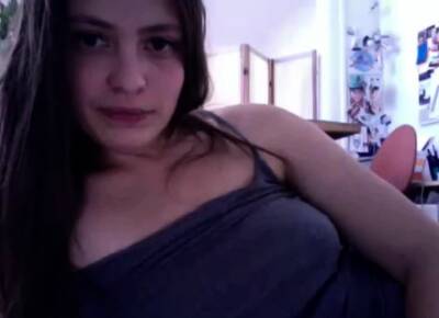 Hot Girl Masturbates - icpvid.com