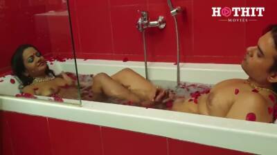 Indian sex in bathtub - pornoxo.com - India