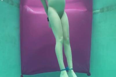 Pregnant Underwater Bondage - upornia.com