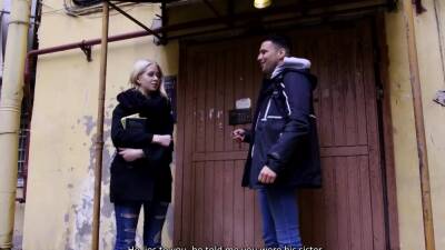 Girlfriend fucked next door - nvdvid.com