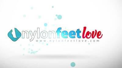 Blonde secretary pantyhose feet smoking - nvdvid.com