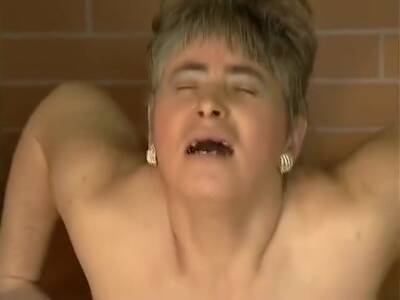 Komm Oma 2 - upornia.com