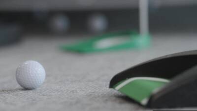 BLACKED Sexy Jessie And Lacey get a BBC lesson from golf pro - nvdvid.com