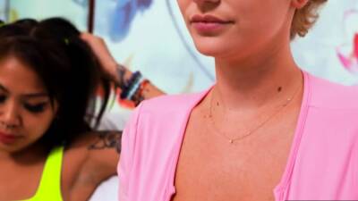 Teens team up for one last ass whooping - nvdvid.com