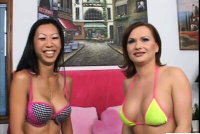 Busty lesbian titfucks - icpvid.com