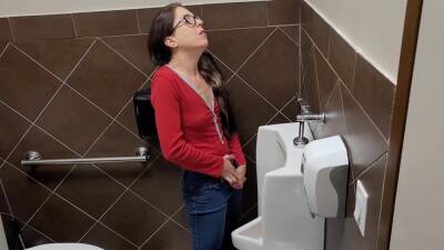 Nerdy Faerys Urinal Adventures! - hclips.com