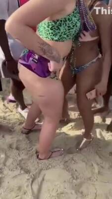 Spring Break Slut How To Shake Ass - hclips.com