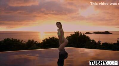 Averys Ass Gaped By Boss Hog - upornia.com