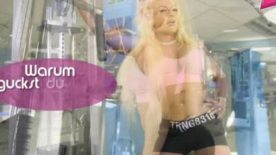 GERMAN NATURAL AMATEUR TEEN MAKE THREESOME USERDATE MMF - nvdvid.com - Germany