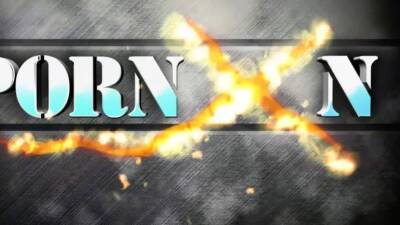 Mature bitch drinking fresh pee - nvdvid.com