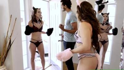 Three bff cosplayers deepthroat then get fucked by one guy - icpvid.com