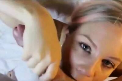 Grosse ejac sur son visage - icpvid.com