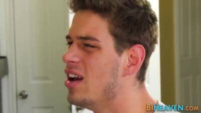 New Video 440 - upornia.com