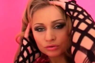 Sexy Valery Masturbating With Her Dildo - nvdvid.com