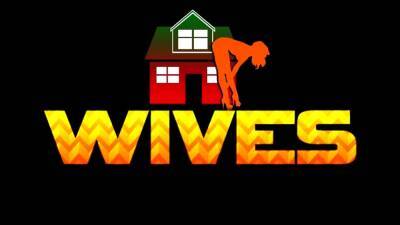 Natural Blonde House Wife Doing Her - nvdvid.com