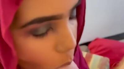 Arab Slut Seeks Out For Hotel Hookups - hclips.com