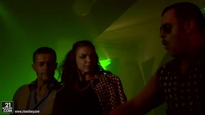 Lindsey Olsen - Gina Gerson - Dirty Disco With Gina Gerson And Lindsey Olsen - upornia.com