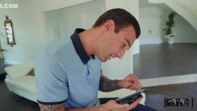 Alex - Alex Legend - Tiny Delivery 1 - hclips.com