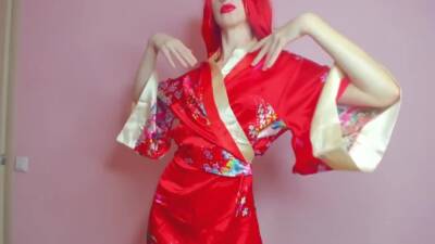 Beautiful Dance Of A Girl In A Kimono - hclips.com