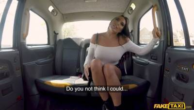 John Bishop - Brunette, big boobs and a squirter - veryfreeporn.com - Britain